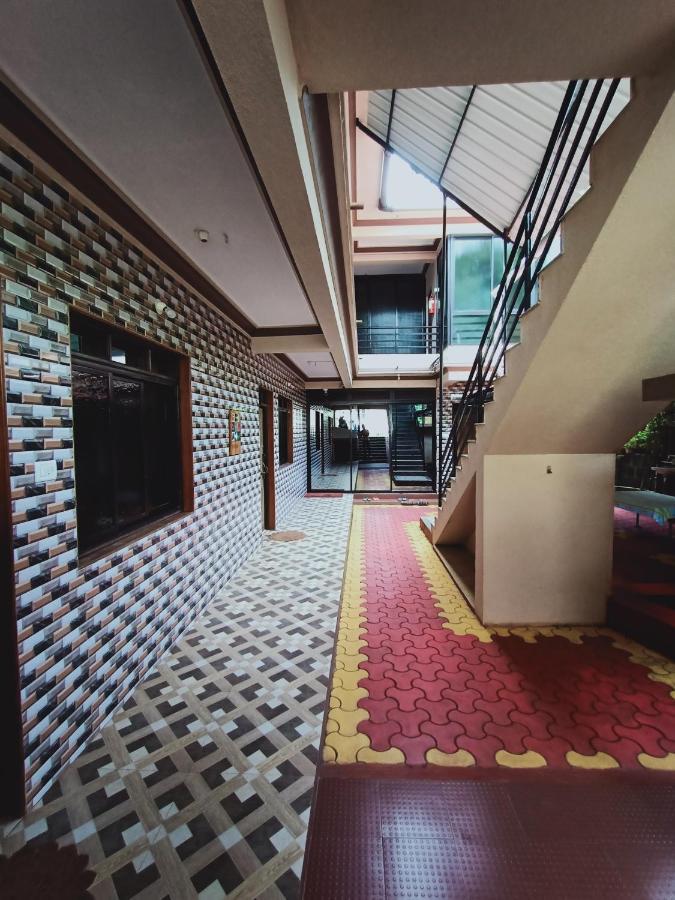Amigo Inn Анжуна Экстерьер фото